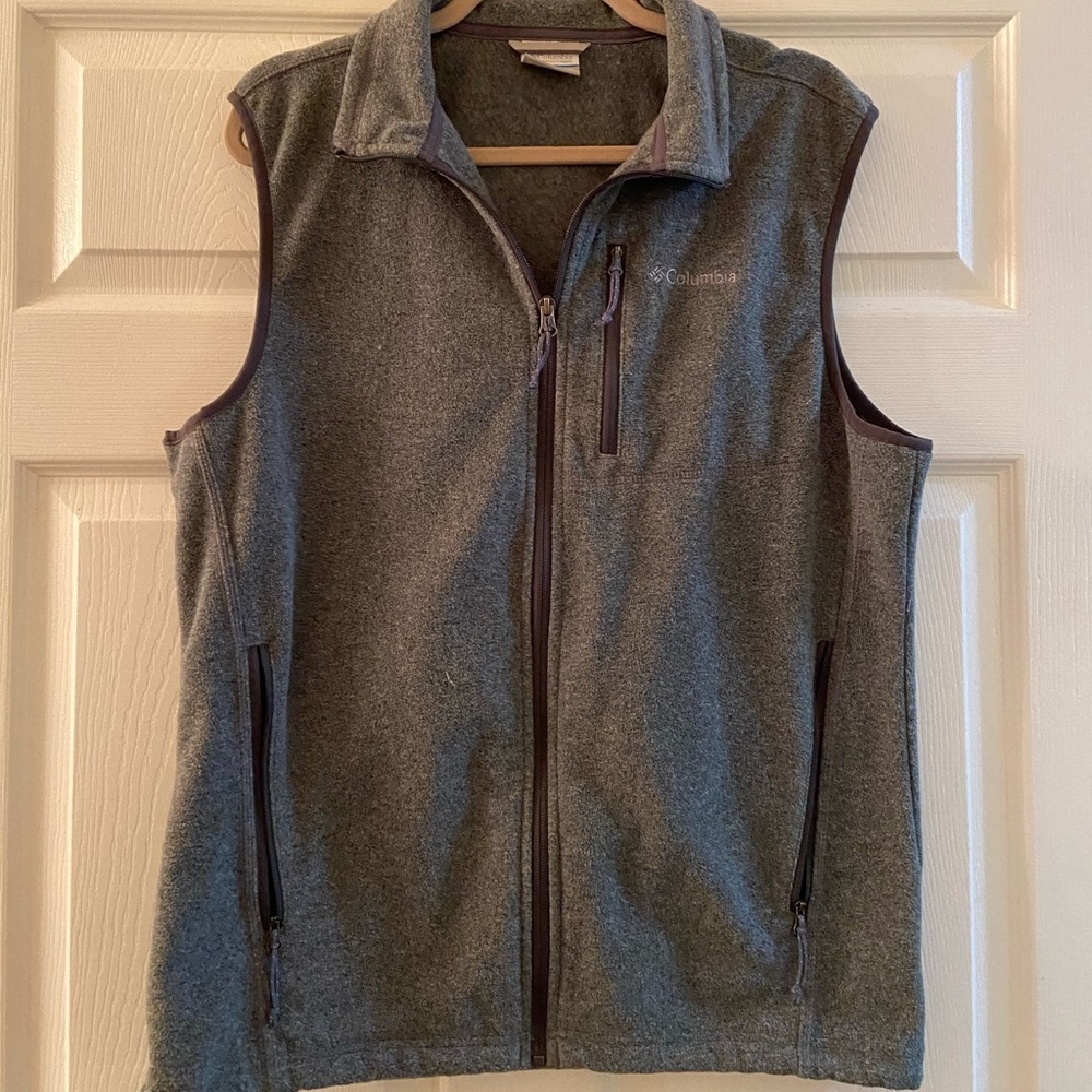 Men’s Gray Columbia Vest